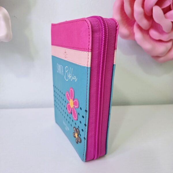 Biblia Para niña fucsia y turquesa.