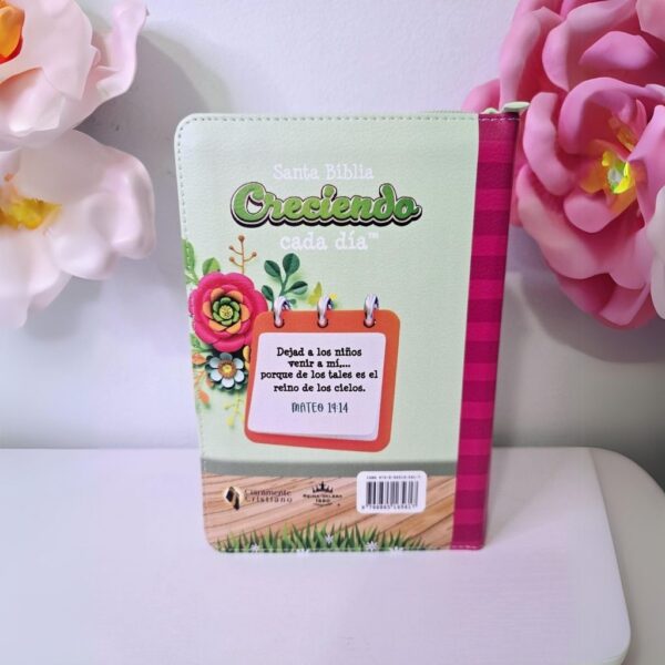 Biblia Para Niñas Creciendo Cada Día