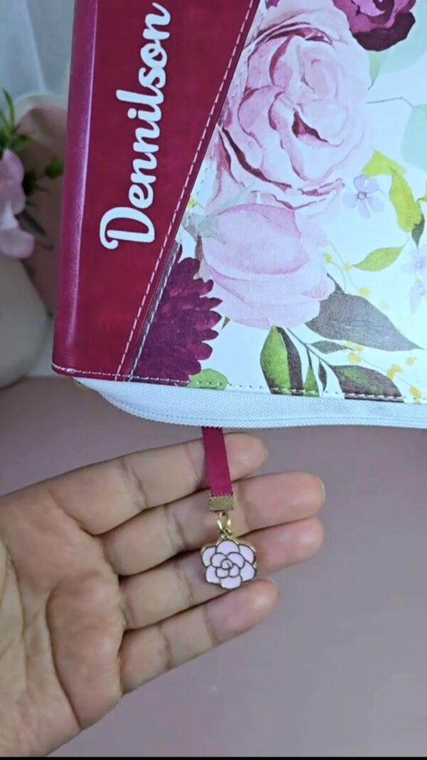 Biblia de Estudio Arcoiris Mujer Vino Floral