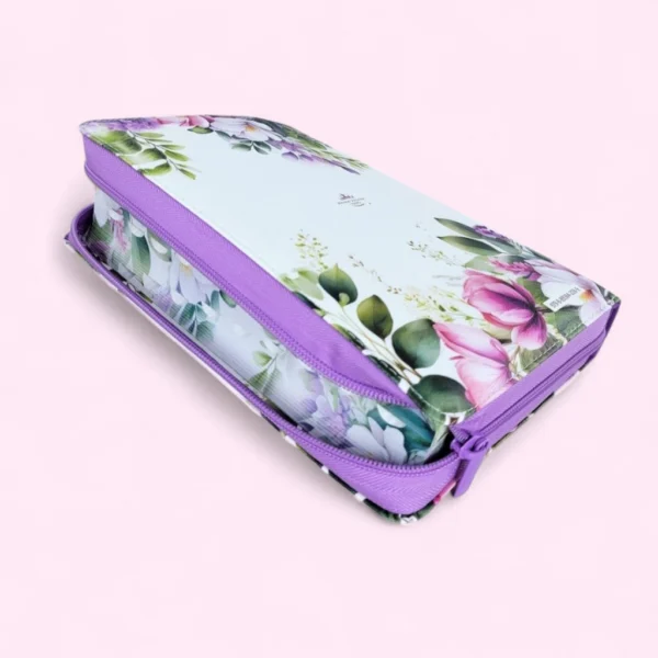 Biblia Floral Morada con cierre letra Gigante 14 Puntos