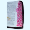 20260130_101618 (1) Biblia con Cierre Letra Gigante Manual 14 puntos RV1960, imit piel duotono rosa fucsia con índice y canto floral