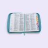 Biblia con Cierre Portátil Letra Grande 12 puntos RV1960, imit piel flores turquesa con índice y canto floral