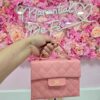Biblia Cartera – Coral | Exclusiva con Asa de Mano | Edición Rosa De Sarón ✨ Reina- Valera 1960